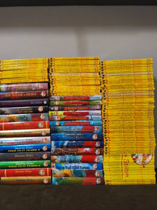 Diferentes colecciónes libros Gerónimo Stilton