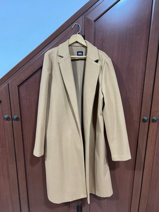 Abrigo Zara Camel