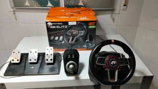 Volante FR-TEC Suzuka Elite Next con Pedales