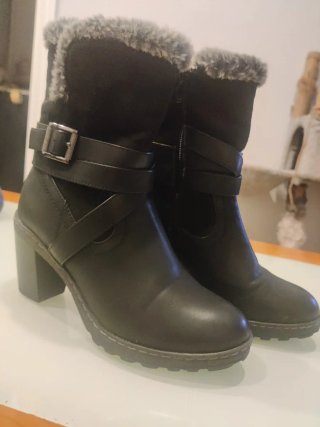 Botines negros T.36