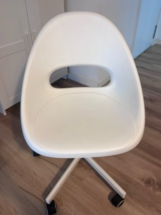Silla de escritorio blanca