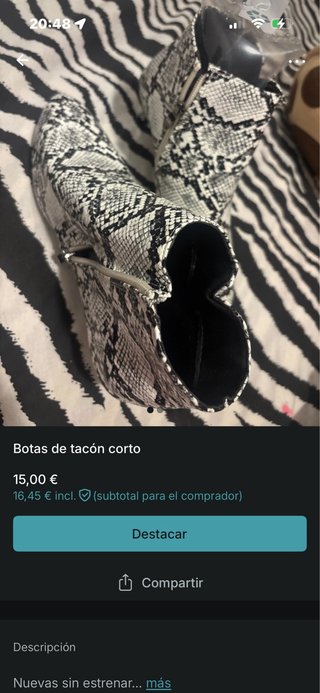 Botines con estampado de serpiente