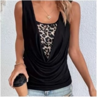 Blusa sin mangas negra con estampado animal