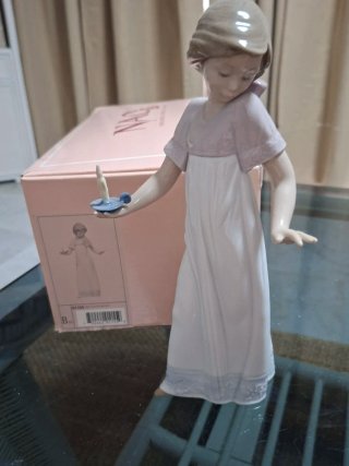 Figura Niña con Vela Nao de Lladró