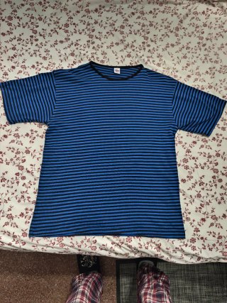 Camiseta de rayas azul blue red