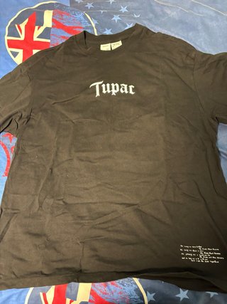Camiseta Negra Tupac Bershka