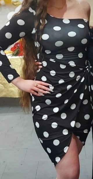 Vestido de lunares negro y blanco