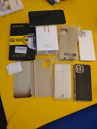 Xiaomi Mi 11 Lite 5G 128GB -Citrus Yellow + extras