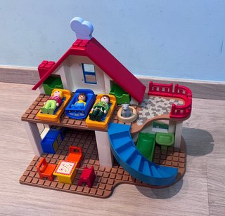 Casa Playmobil 123 con Muñecos