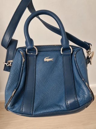 Bolso Lacoste de Piel Azul con Bandolera