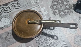 Olla Antigua de Cobre con Tapa