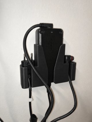 Soporte de Pared para Cargador Avinox 4A