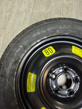 Rueda de repuesto 135/90 R16