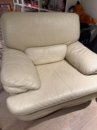 Sofá de Piel Beige de Una Plaza
