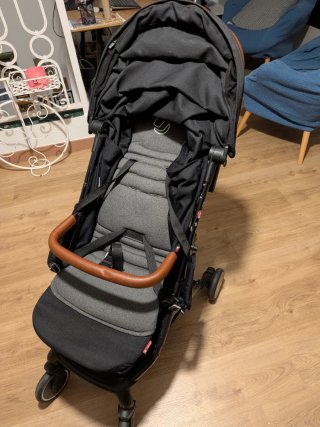 Carrito de bebé compacto