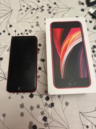 iPhone SE Rojo