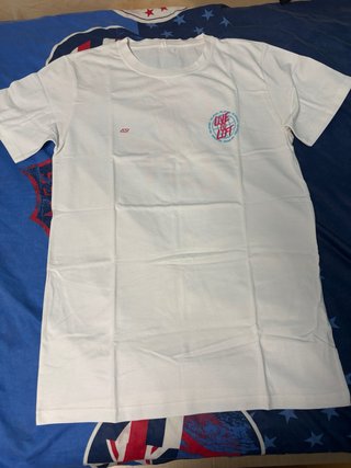 Camiseta Blanca con Estampado