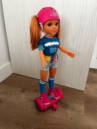 Muñeca Nancy Hoverboard