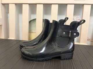 Botas de agua negras
