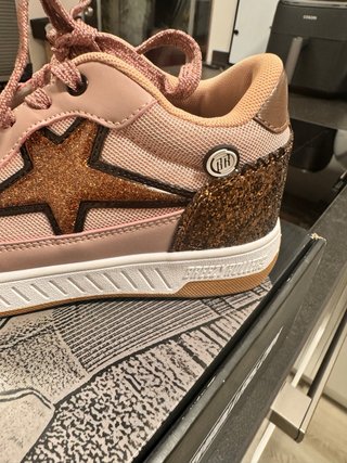Zapatillas con ruedas Breezy Rollers T33