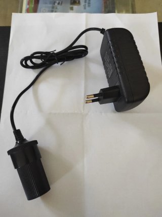 Adaptador 220 voltios a mechero coche