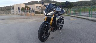 Triumph Speed Triple 1200 RS