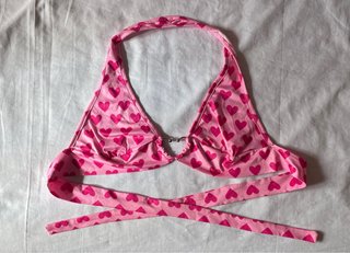 Top Shein rosa con corazones
