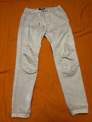 Pantalón Beige Pull&Bear