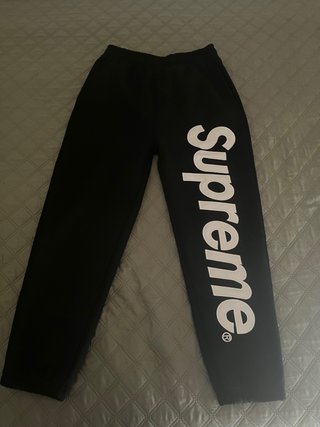 Pantalón de chándal Supreme negro