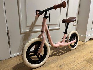 Bicicleta sin pedales RUNRIDE 500 Rosa