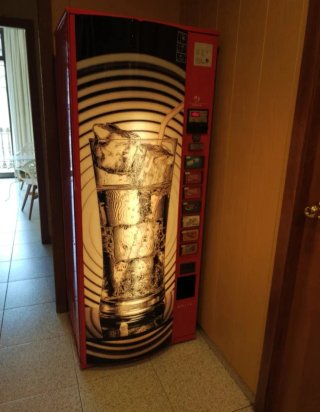 Nevera Expendedora de Bebidas Vending Vendo/cambio