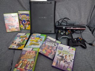 Consola Xbox 360 con Kinect y Juegos