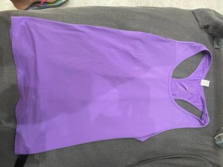 Blusa deportiva morada