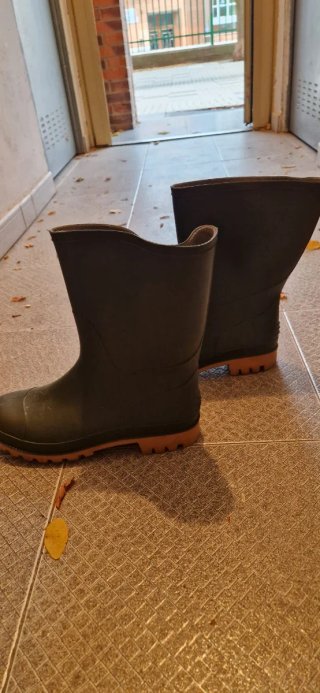 Botas de agua media caña negras
