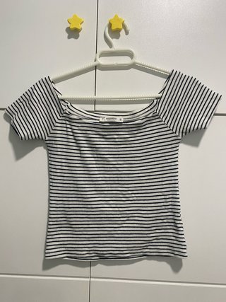 Samarreta de ratlles Pull&Bear espatlla descoberta