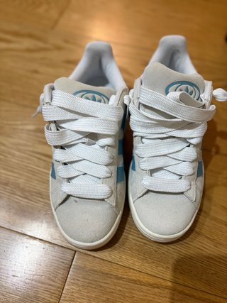 Zapatillas Adidas Campus 00s Azul y Beige.