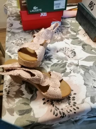 Sandalias Rosa Ahumado con Cierre de Velcro