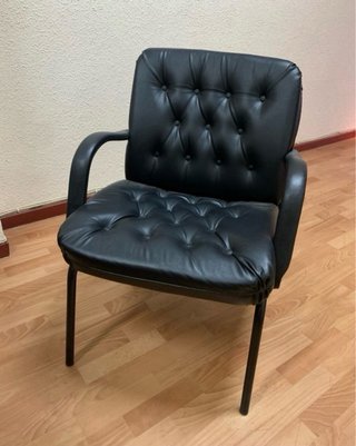 Sillón de oficina negro