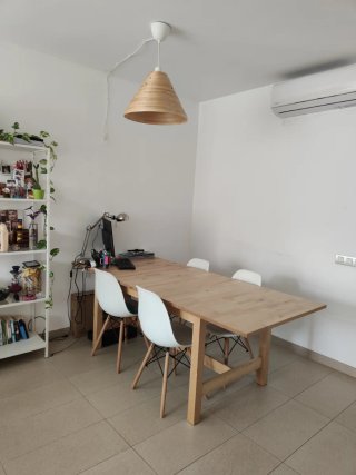 Mesa de Comedor de Madera
