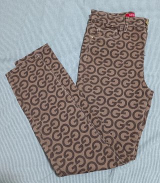 Pantalón tejanos GUESS Talla 26