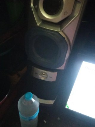 Minicadena Philips con 4 Altavoces
