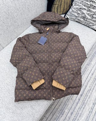 Chaquetón Louis Vuitton Monogram