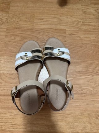Sandalias Graceland Beige y Doradas