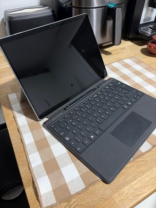 Microsoft Surface Pro 9 5G