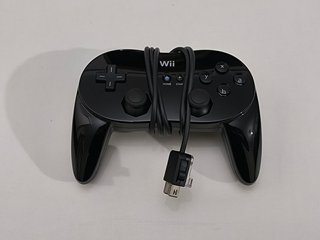 Mando Clásico Pro Wii Negro