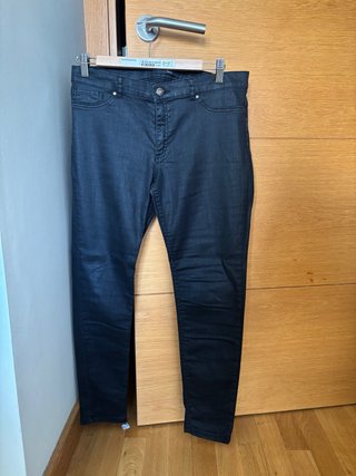 Pantalón largo negro
