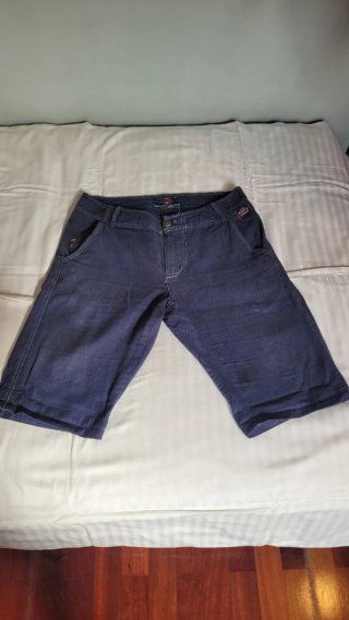 Pantalón corto azul