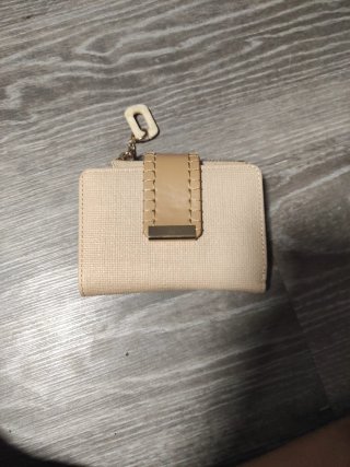 Cartera Beige Compacta