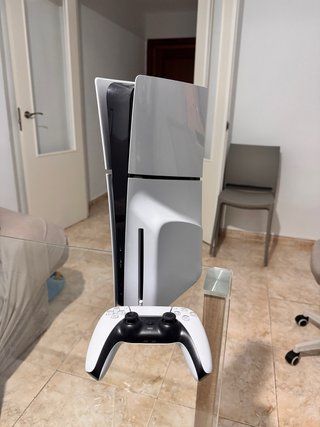 Consola PlayStation 5 (PS5) con juegos