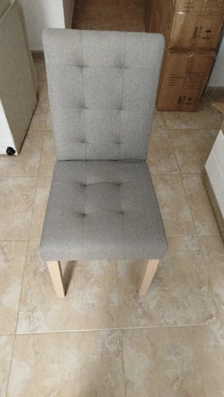 Silla de comedor gris